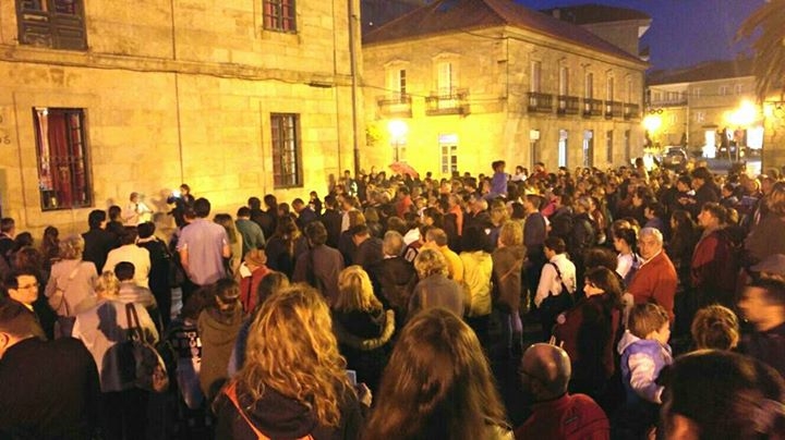 17-10-16 LumesNuncaMaisCambados01.jpeg